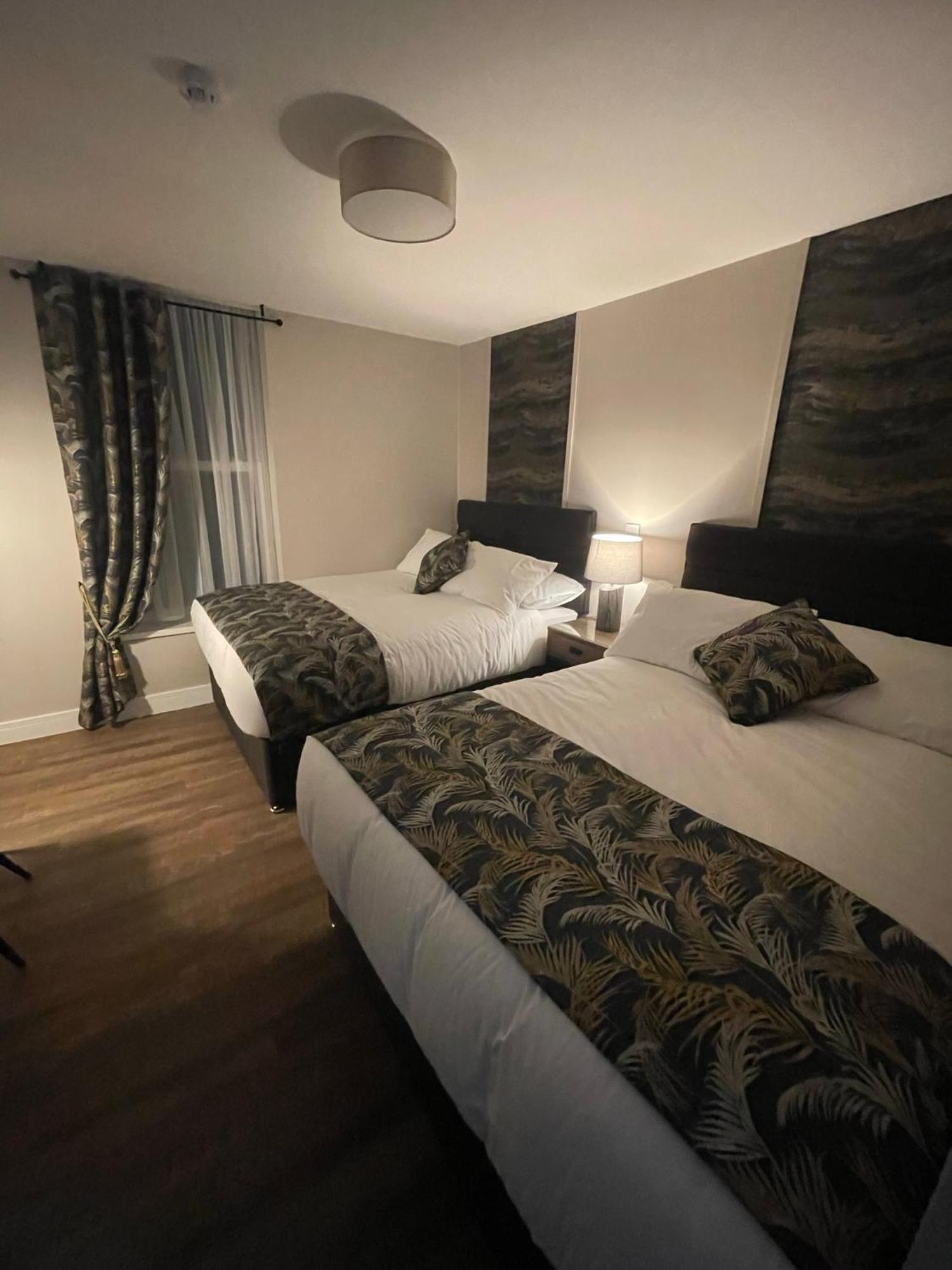The Corner Rooms At The Black Horse Inn 斯彭尼穆尔 客房 照片